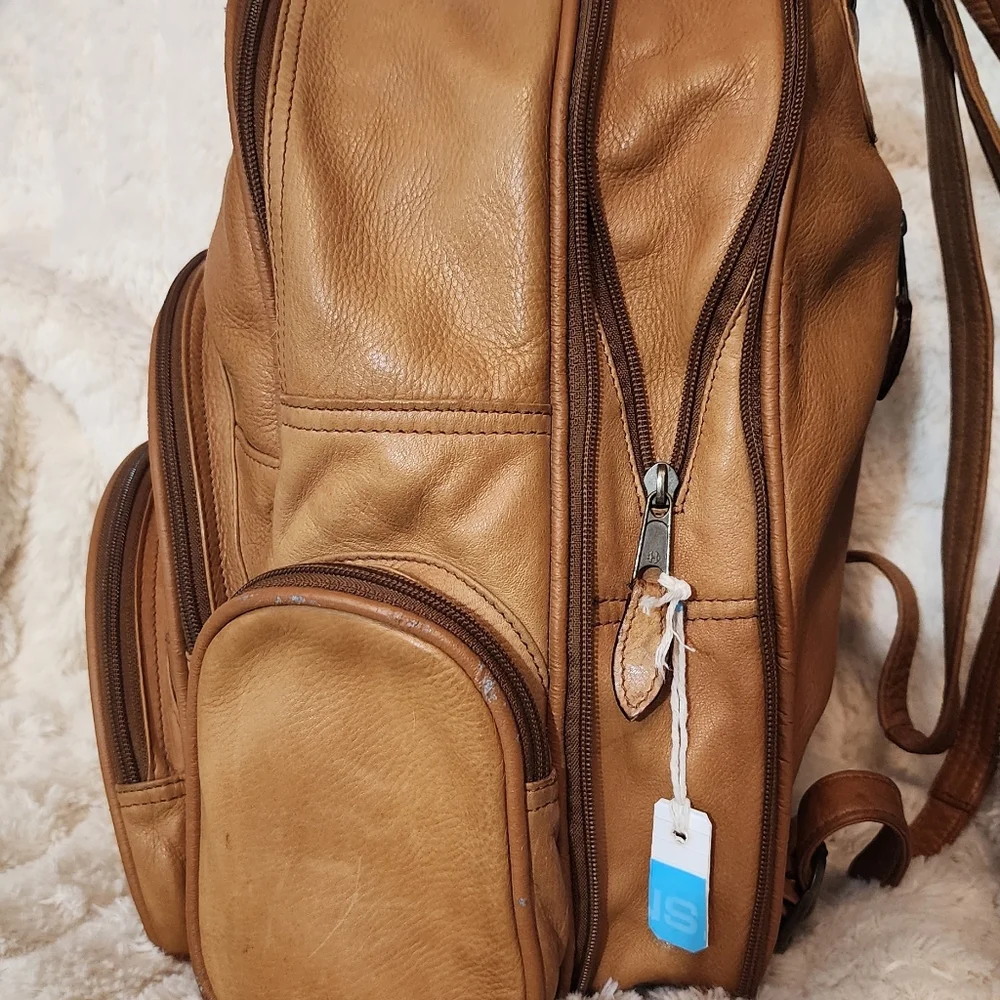 Sold - Picture 3 of 7